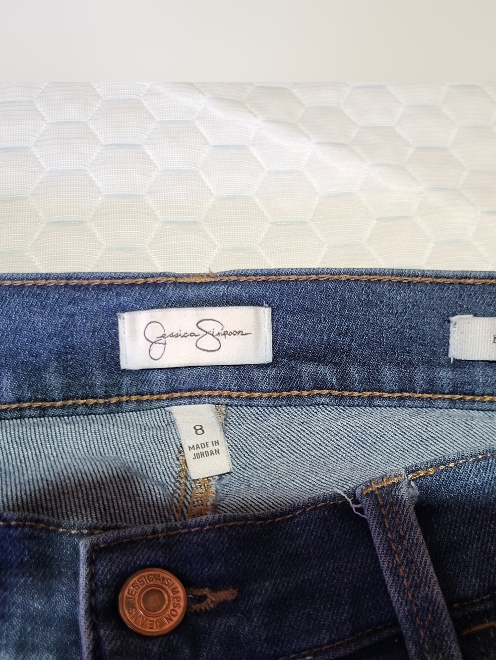 Jessica Simpson High Rise Flared Jeans - Picture 3 of 8